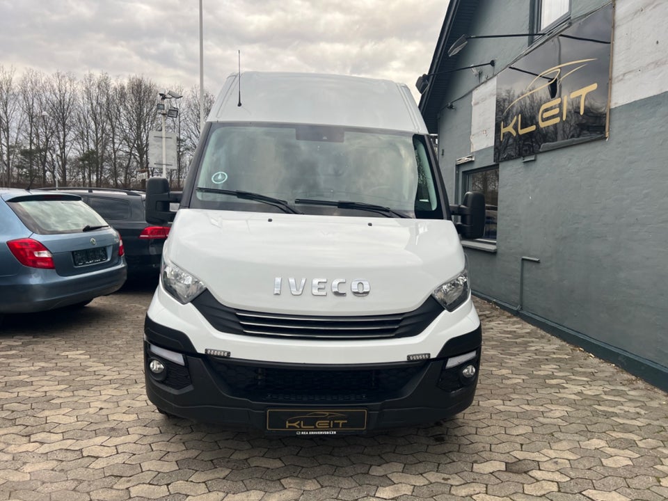 Iveco Daily 2,3 35S16 18m³ Van AG8