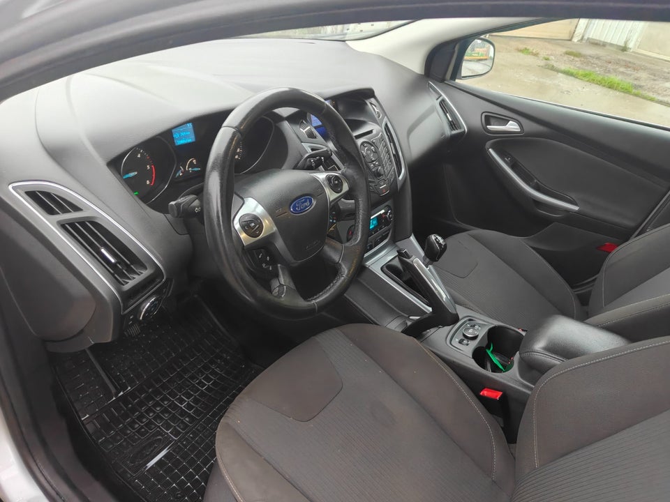 Ford Focus 1,6 TDCi 115 Titanium 5d