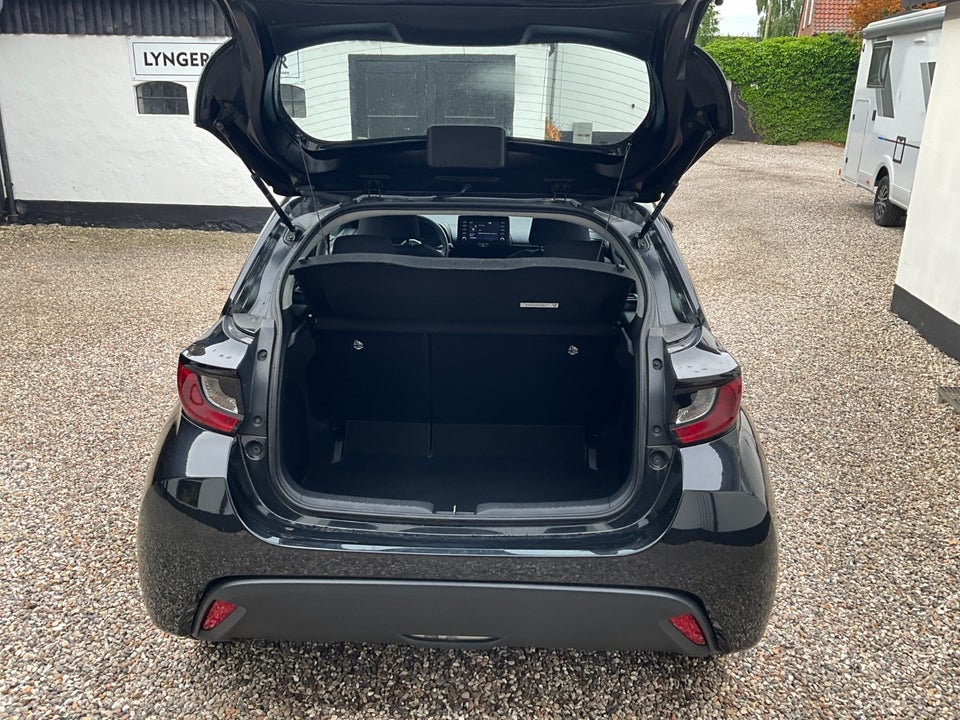 Mazda 2 1,5 Hybrid Pure CVT 5d
