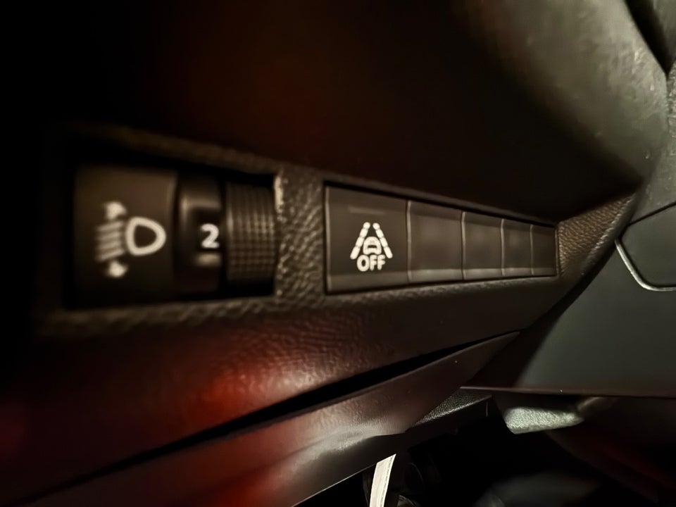 Peugeot 2008 1,2 PureTech 130 Active 5d