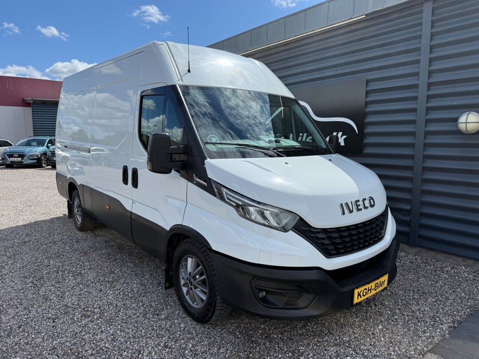 Iveco Daily 3,0 35S18 12m³ Van AG8