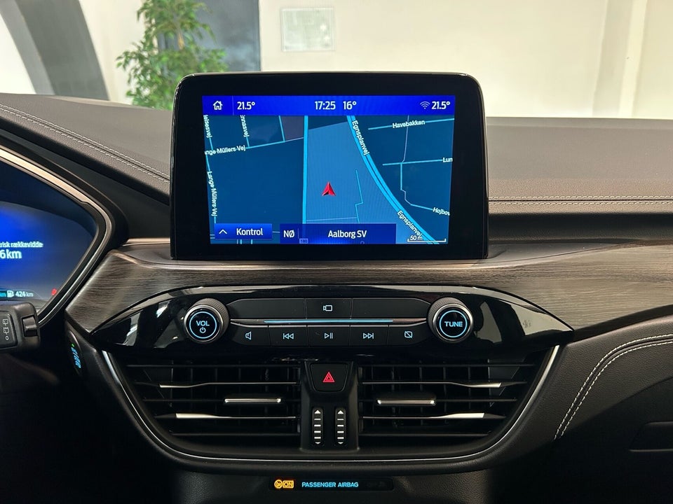 Ford Kuga 2,5 PHEV Vignale CVT 5d