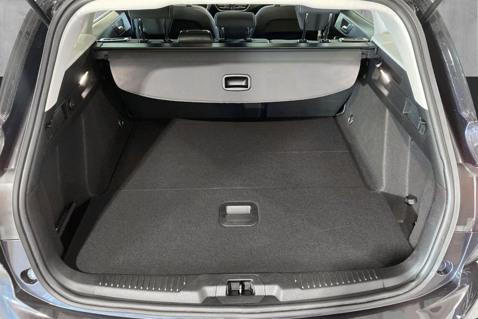 Ford Focus 1,0 EcoBoost mHEV Active stc. 5d