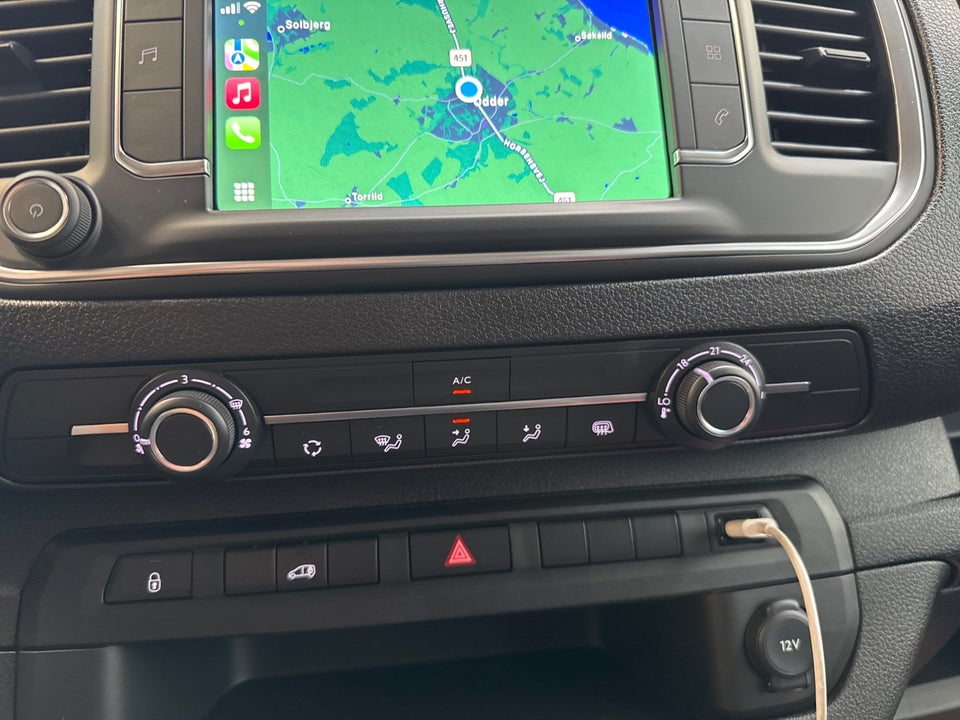 Peugeot e-Expert 75 L2 Plus Van