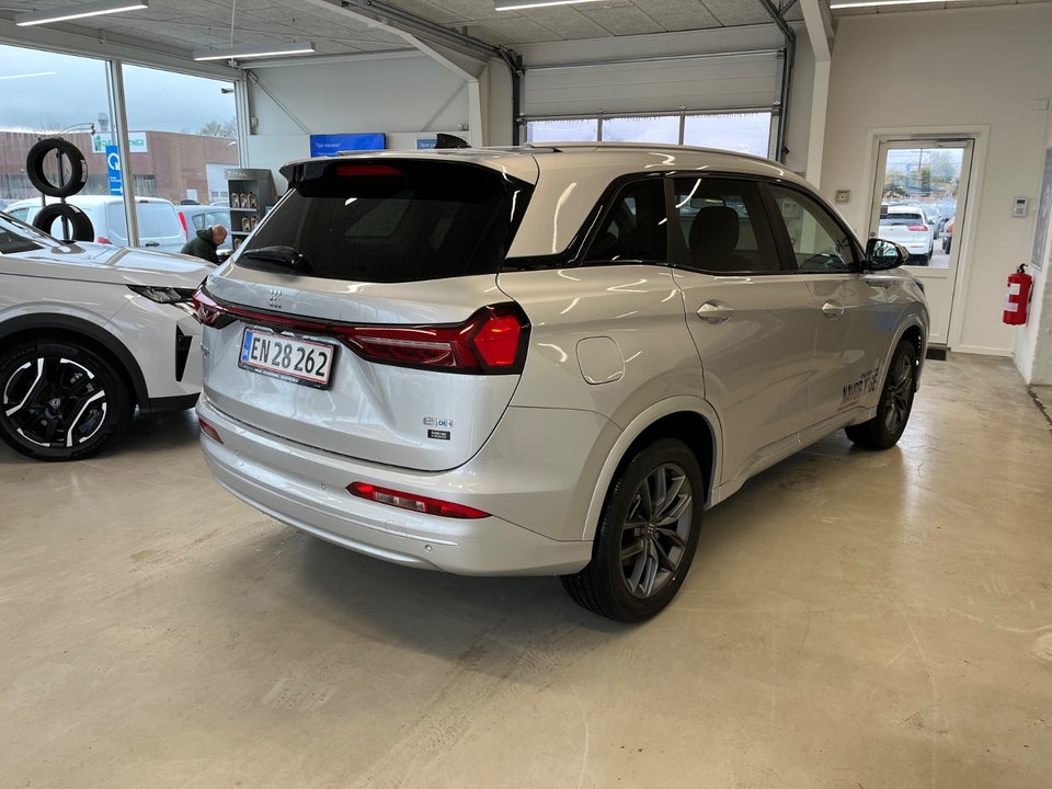 Navor E5 1,5 PHEV Rock 5d