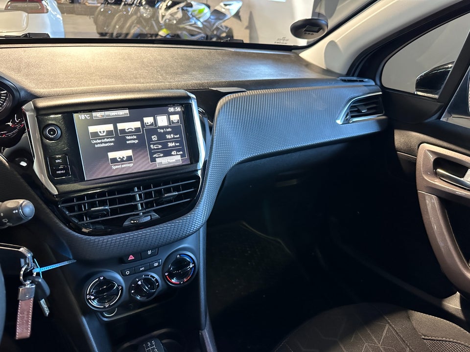 Peugeot 2008 1,2 VTi 82 Allure 5d