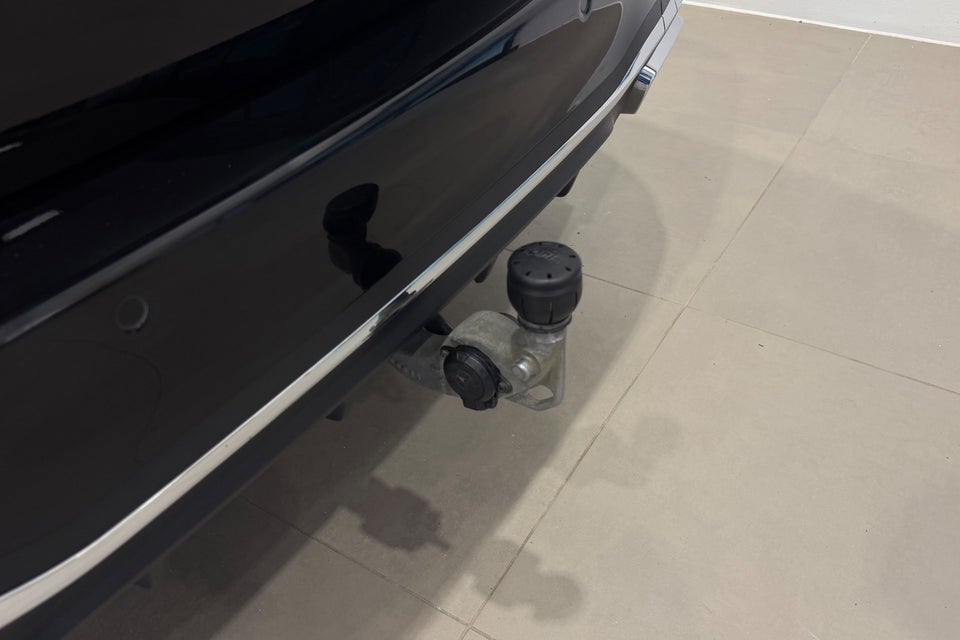 Mercedes C300 e 2,0 AMG Line stc. aut. 5d