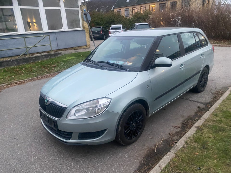 Skoda Fabia 1,2 TSi 86 Ambiente Combi 5d