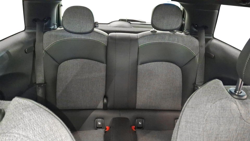 MINI Cooper SE Classic Trim 3d