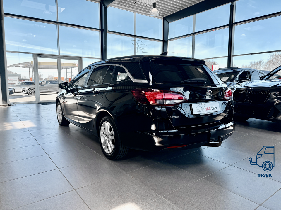 Opel Astra 1,6 CDTi 110 Enjoy Sports Tourer 5d