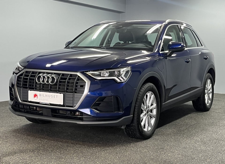 Audi Q3 45 TFSi e Attitude+ S-tr. 5d