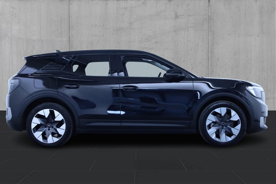 Ford Explorer 77 Premium Extended Range 5d