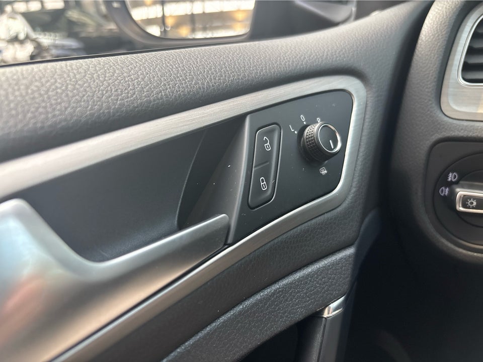 VW Golf VII 1,4 TSi 122 Comfortline BMT 5d