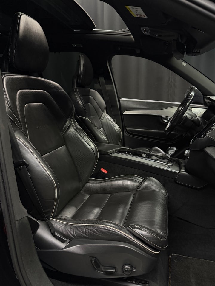 Volvo XC90 2,0 D5 235 R-Design aut. AWD 7prs 5d