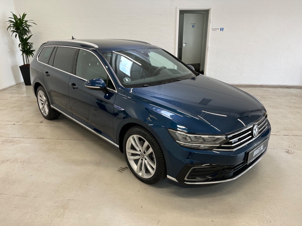 VW Passat 1,4 GTE High Variant DSG 5d