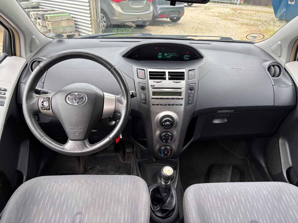 Toyota Yaris 1,3  5d