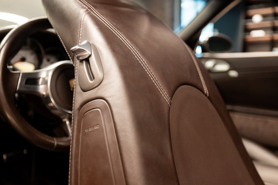 Porsche 911 Turbo S 3,8 Cabriolet PDK 2d