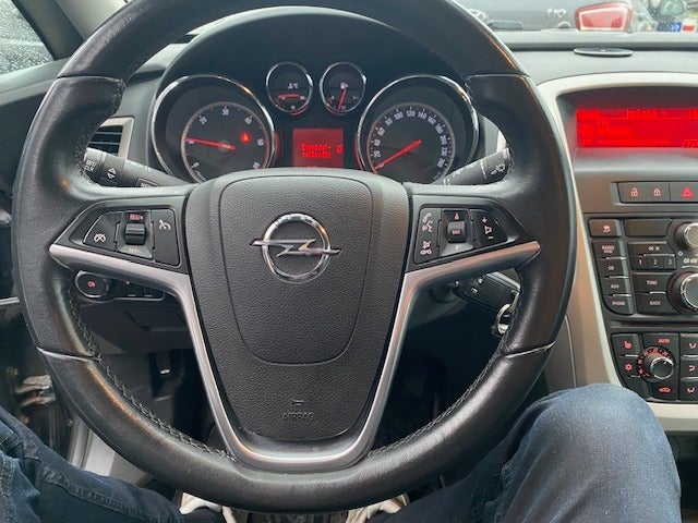 Opel Astra 2,0 CDTi 160 Enjoy Sports Tourer 5d