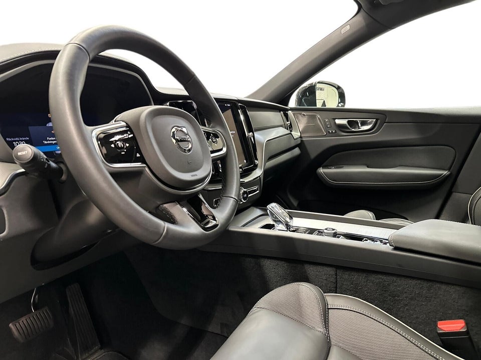 Volvo XC60 2,0 T8 ReCharge Ultimate Dark aut. AWD 5d
