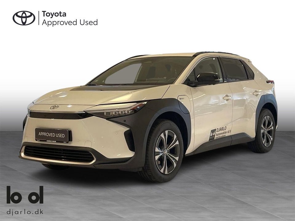 Toyota bZ4X Executive 5d