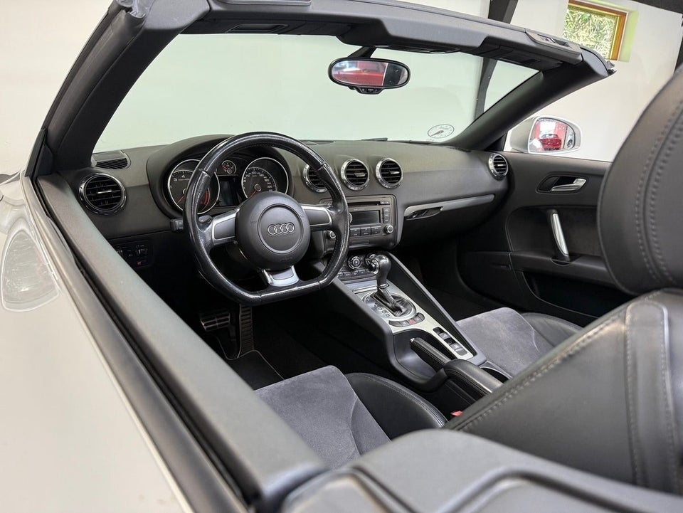 Audi TT 2,0 TFSi Roadster S-tr. 2d