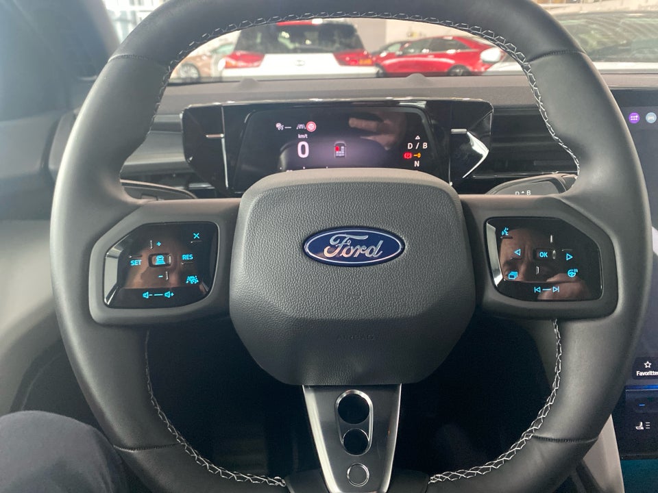 Ford Capri 77 Select Extended Range 5d