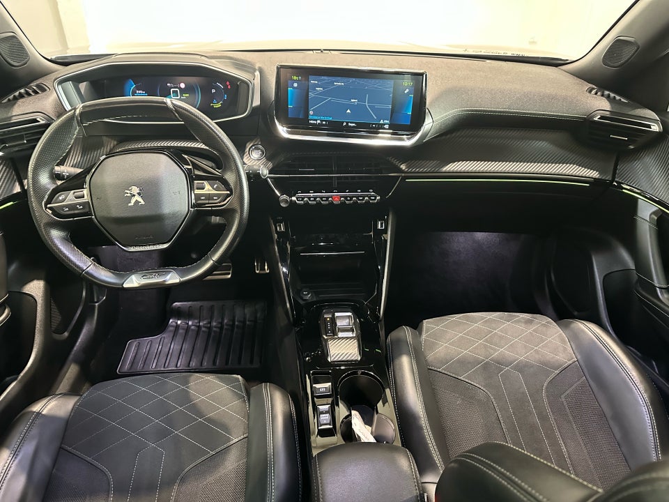 Peugeot e-2008 50 GT Sky 5d
