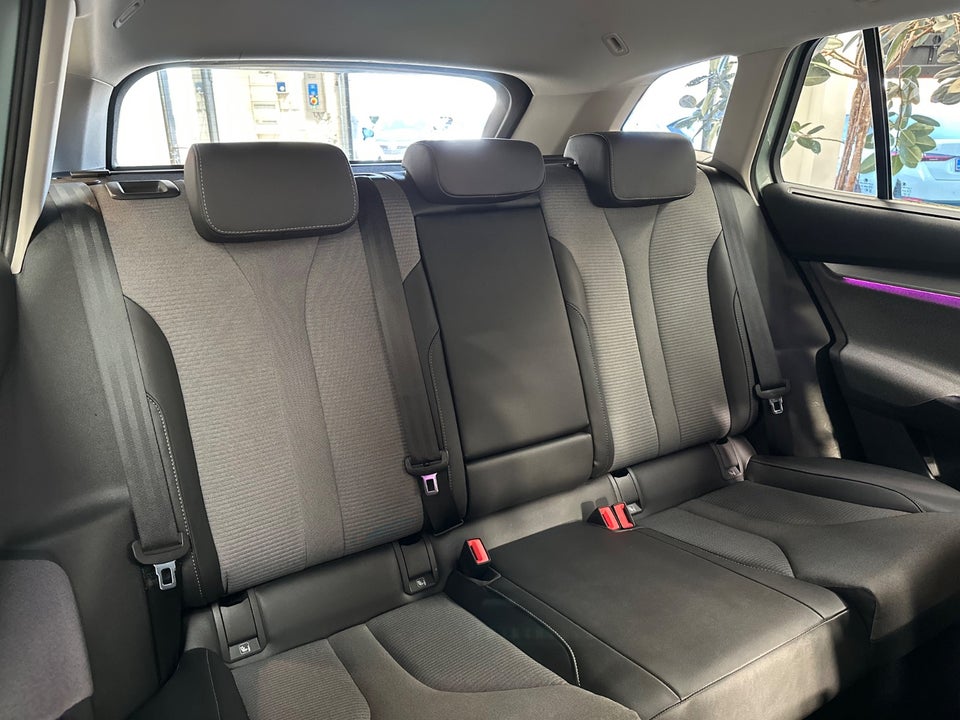 Skoda Enyaq 80 iV Loft 5d