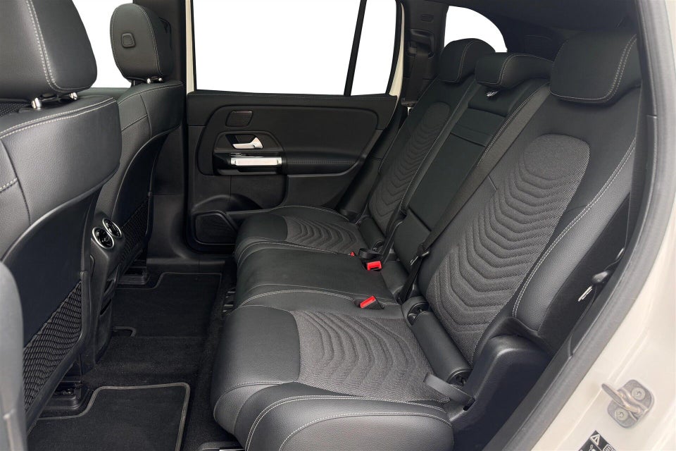 Mercedes EQB300 Progressive 4Matic 7prs 5d