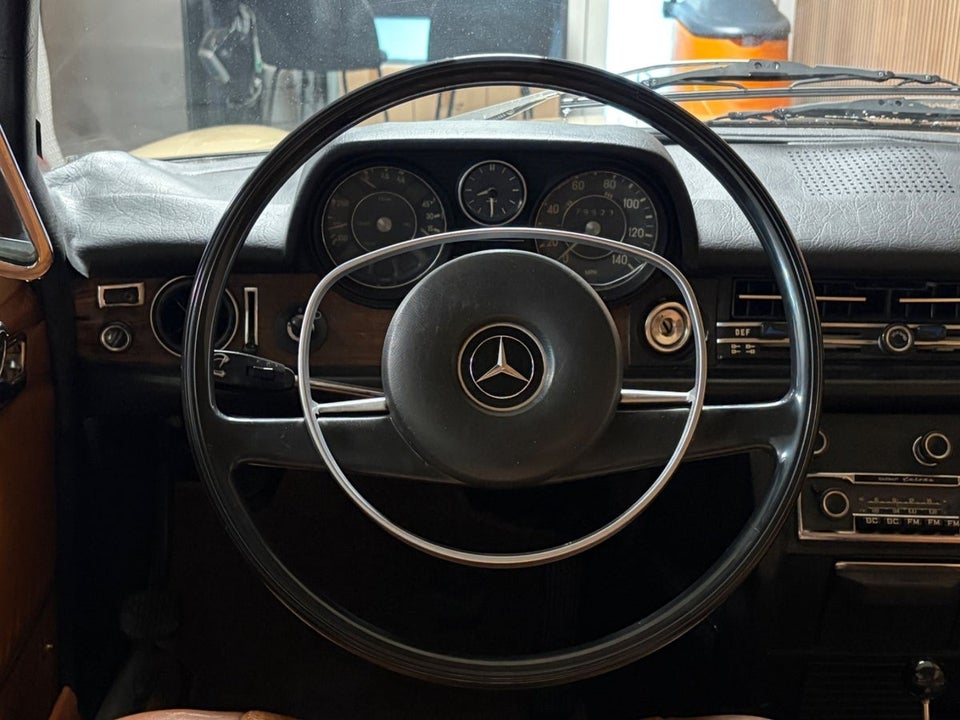Mercedes 250 CE 2,5 Coupé aut. 2d