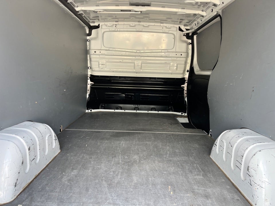 Renault Trafic 2,0 dCi 150 L2H1