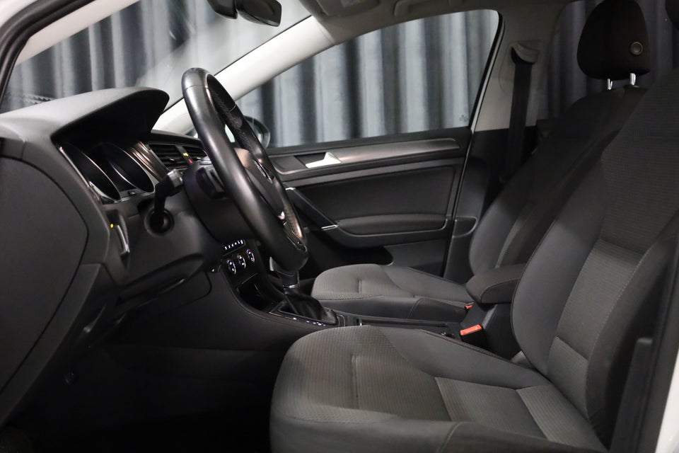 VW Golf VII 1,4 TSi 125 Comfortline DSG 5d