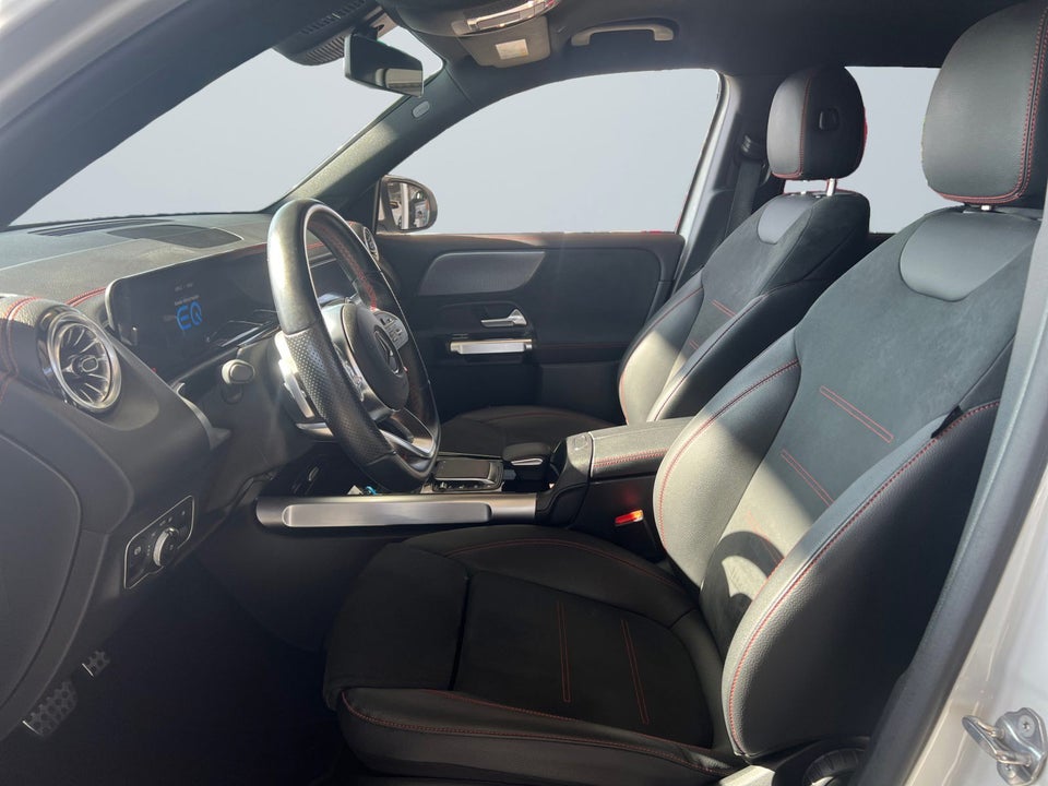 Mercedes EQB250 AMG Line 5d