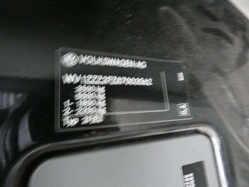 VW Crafter 2,5 TDi 163 Chassis Alukasse 2d