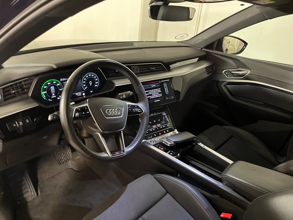 Audi e-tron 55 S-line quattro 5d