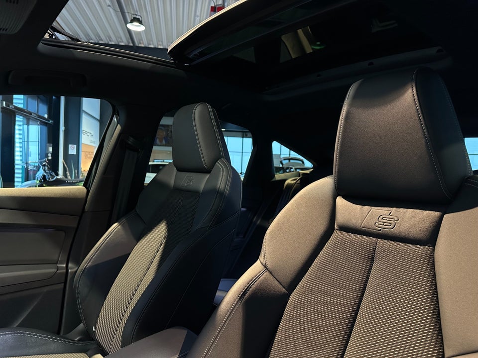 Audi Q4 e-tron 40 S-line Sportback 5d