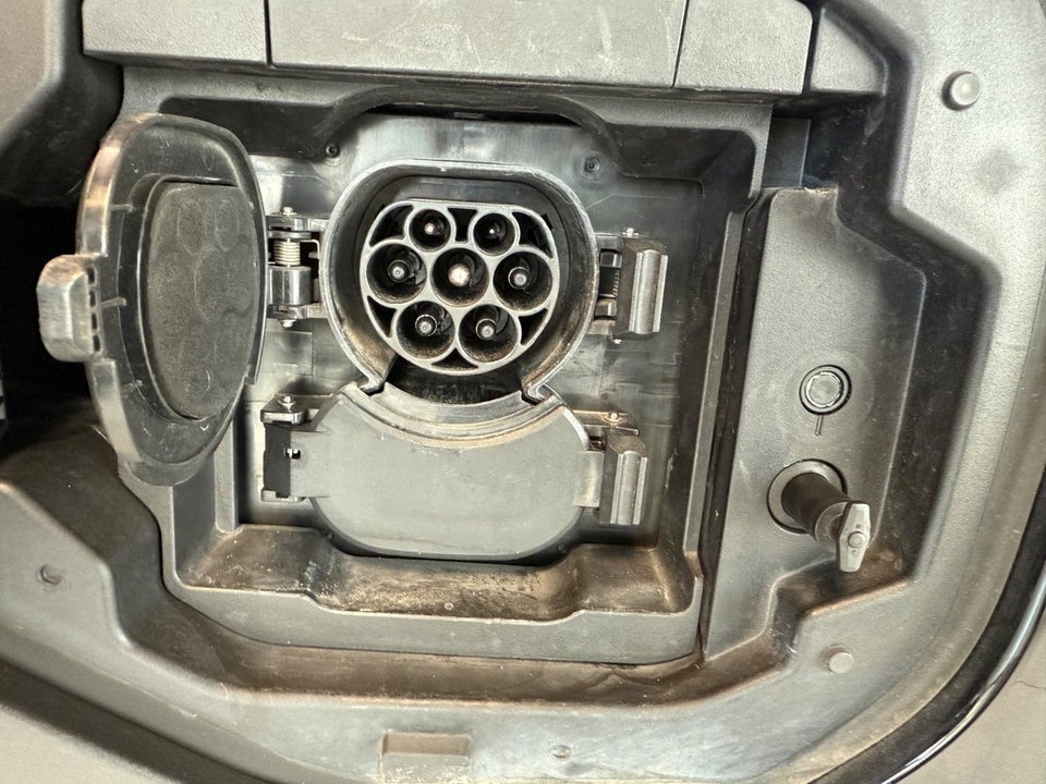 Toyota bZ4X Executive 5d