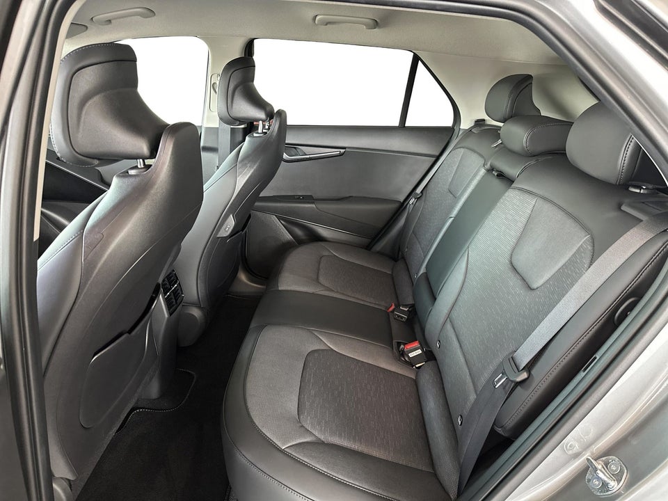 Kia Niro 64 EV Upgrade 5d