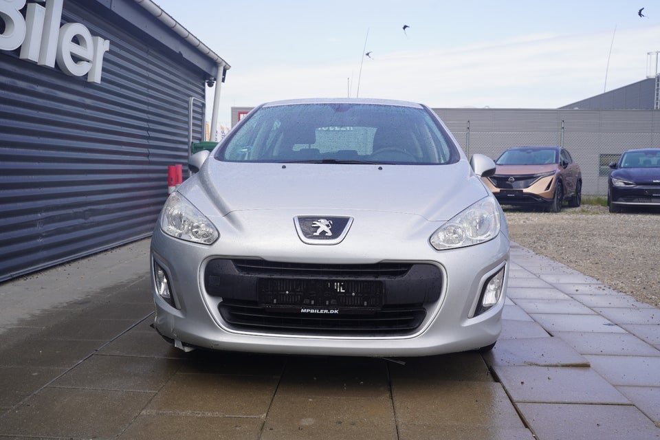 Peugeot 308 1,6 VTi 120 Access 5d