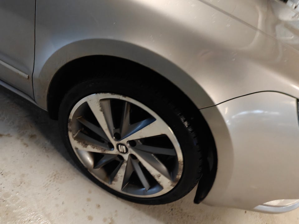 Skoda Superb 1,8 TSi 160 Elegance Combi 5d
