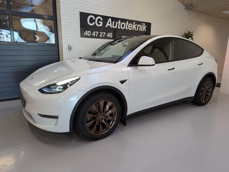 Tesla Model Y Long Range AWD 5d