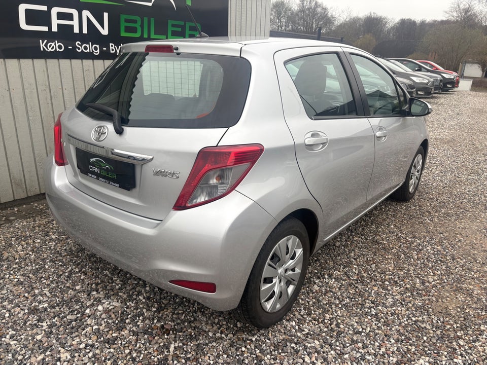 Toyota Yaris 1,0 VVT-i T2 Touch 5d