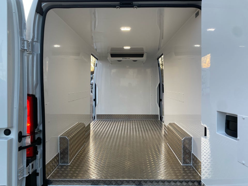 Fiat Ducato 35 Maxi 2,2 MJT 180 Kassevogn L3H2 Pro+ aut.