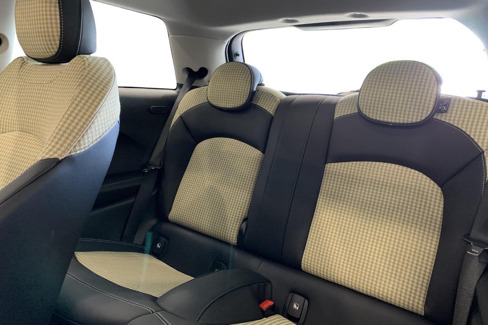 MINI Cooper SE Maximise 3d