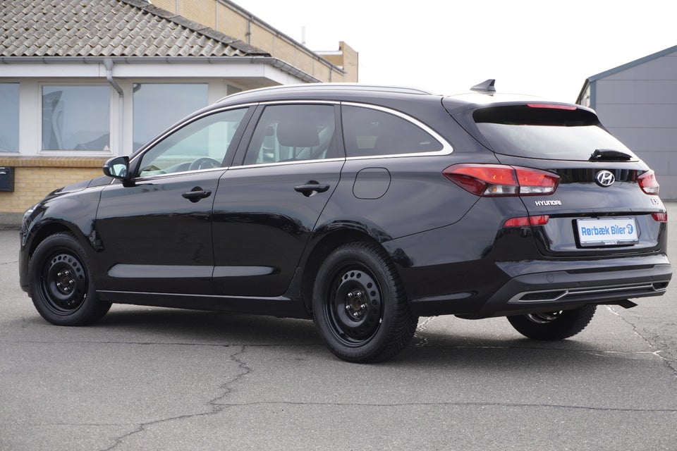 Hyundai i30 1,0 T-GDi Essential stc. DCT 5d