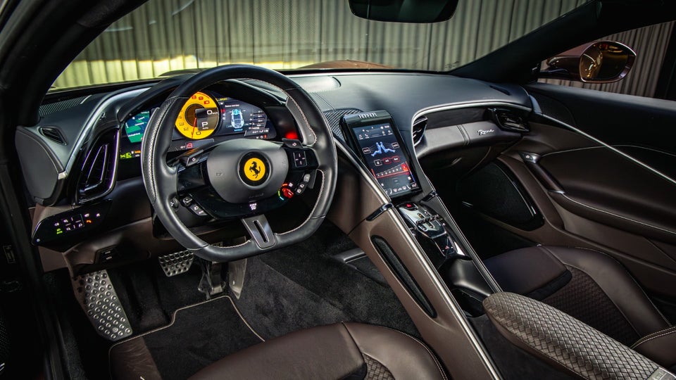 Ferrari Roma 3,9 DCT 2d