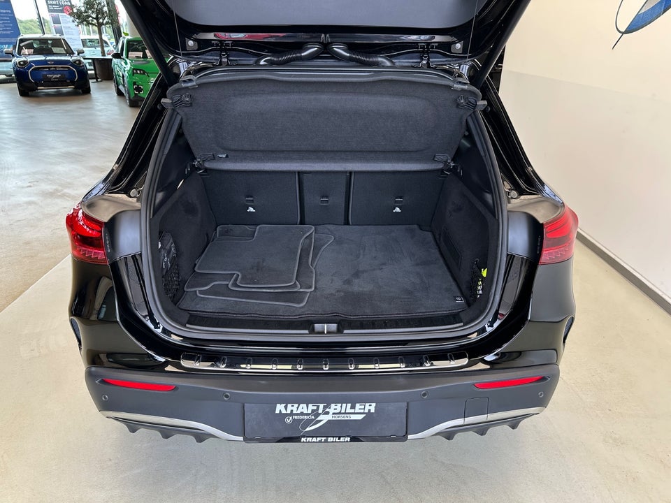 Mercedes EQA350 AMG Line 4Matic 5d