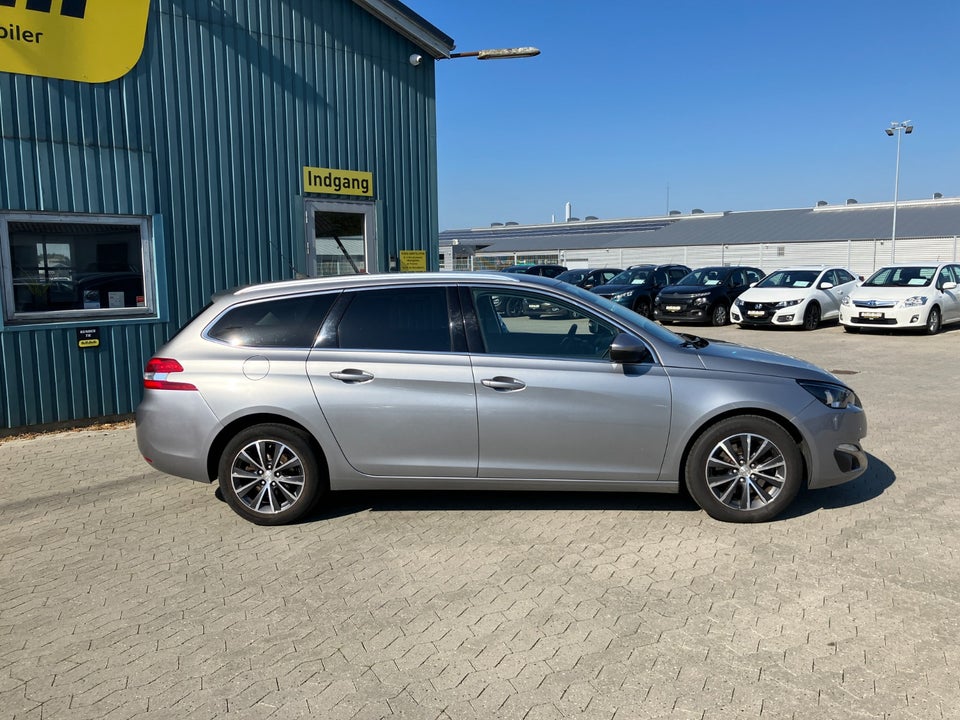 Peugeot 308 2,0 BlueHDi 150 Allure SW EAT6 5d