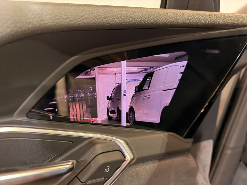 Audi Q8 e-tron 55 S-line quattro 5d