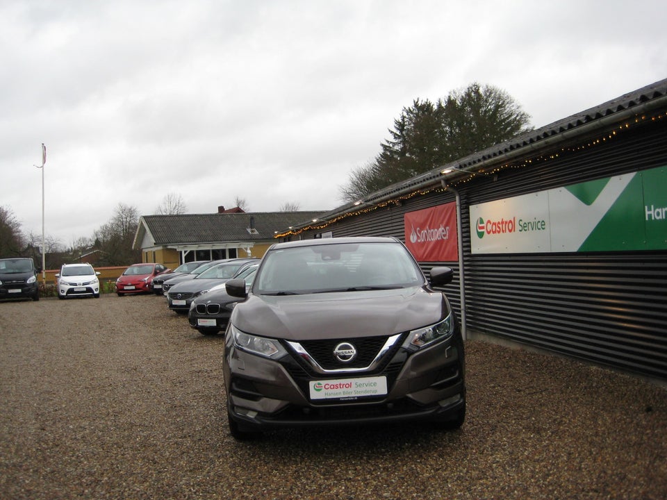 Nissan Qashqai 1,3 Dig-T 140 Acenta 5d